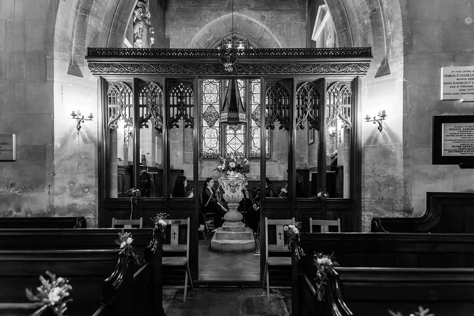 Inside St Thomas à Becket church in Widcombe, Bath | Bath Wedding Photographer