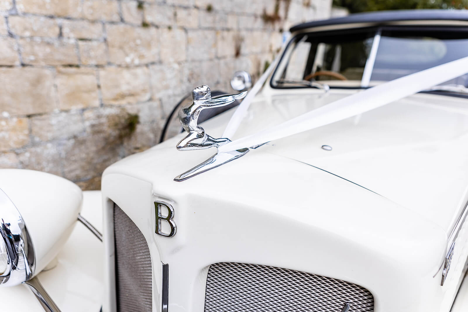 Wedding car outside St Thomas à Becket church in Widcombe | Church Wedding Bath