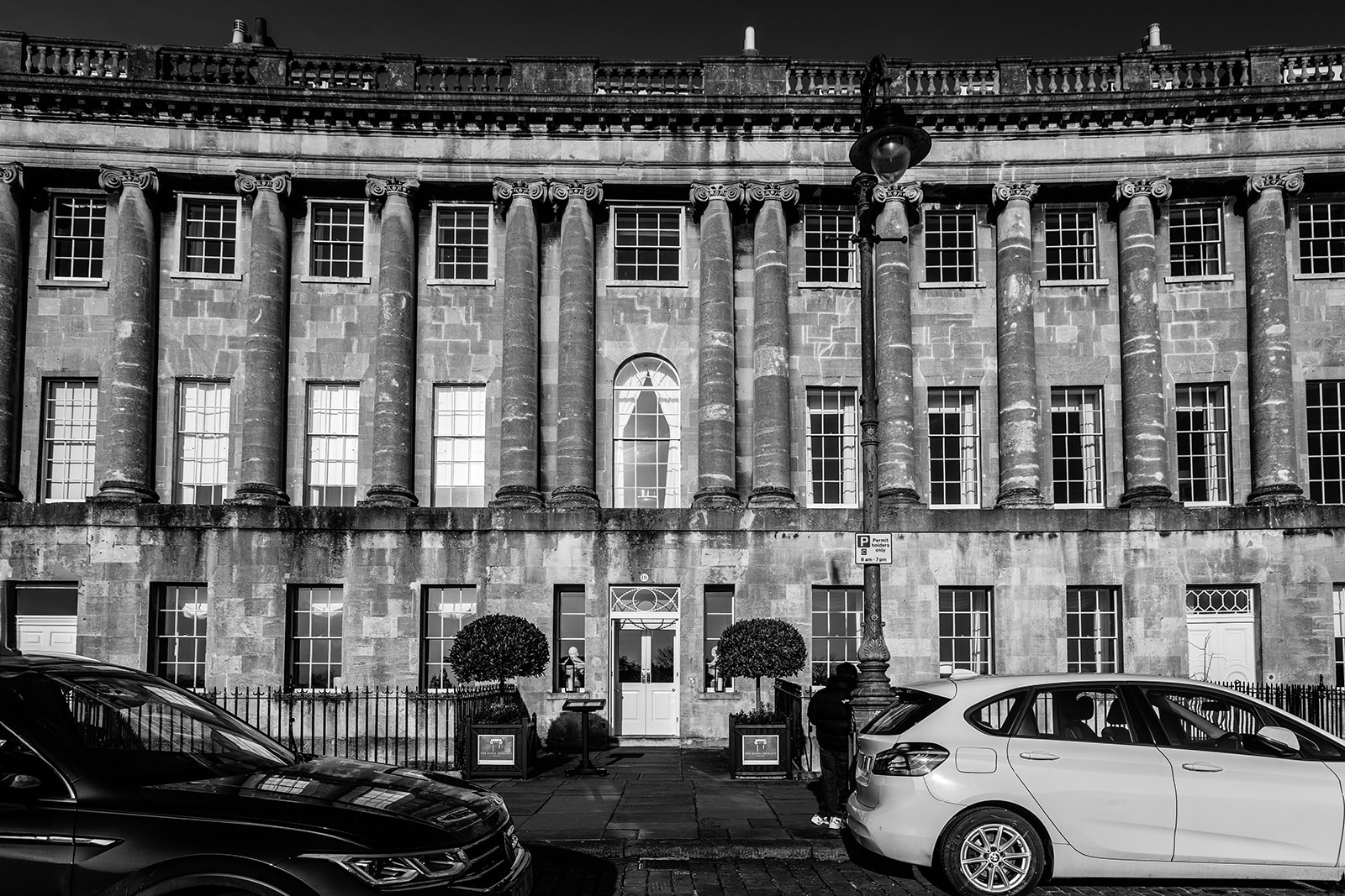 Outside view of The Royal Crescent Hotel Bath | Guildhall Bath Wedding photos