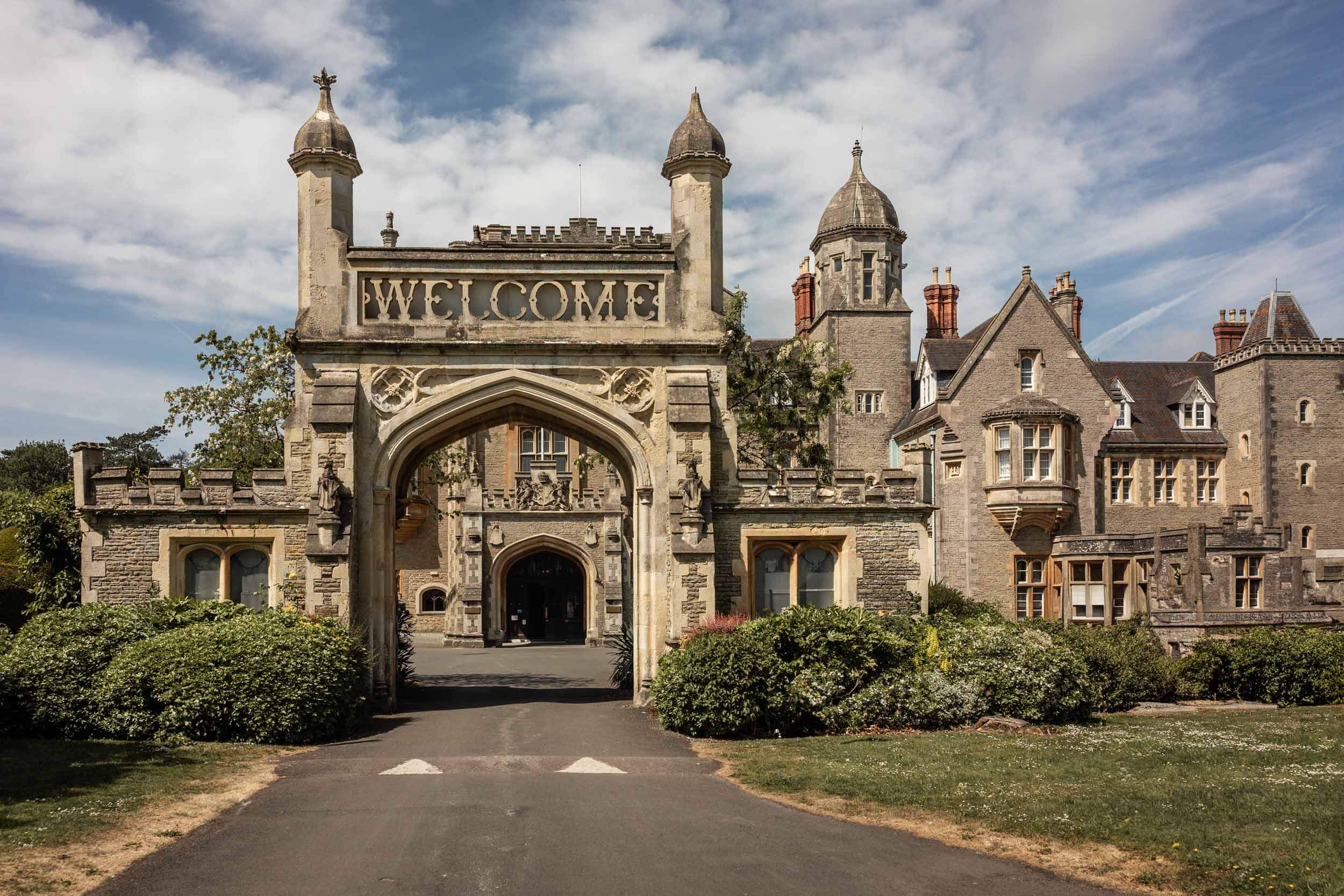 Entrance to Tortworth Court wedding venue |  Wedding Photographer Rose Dedman