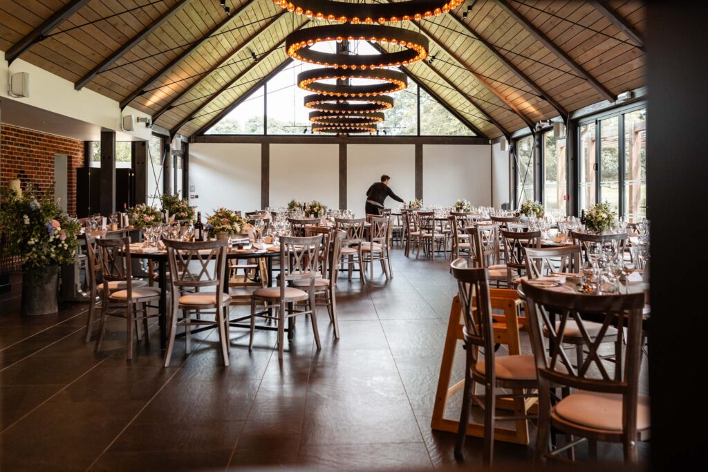 Syrencot wedding venue in Wiltshire | Syrencot wedding photographer